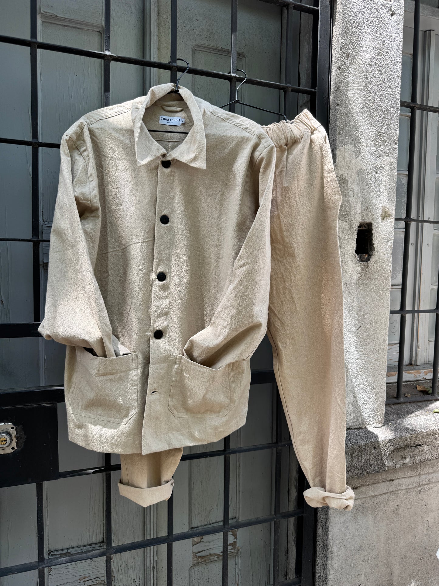 The non-formal suit