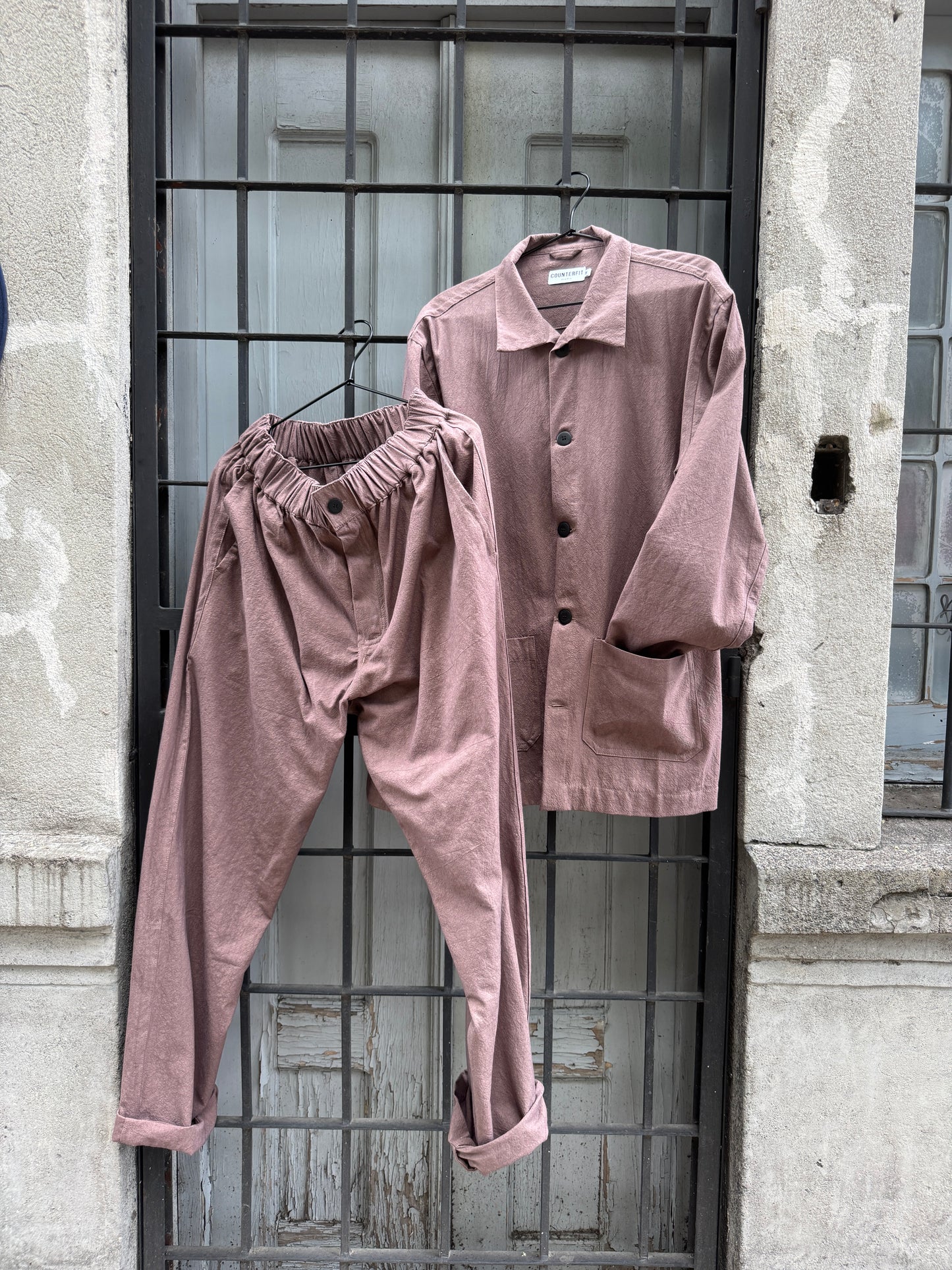 The non-formal suit